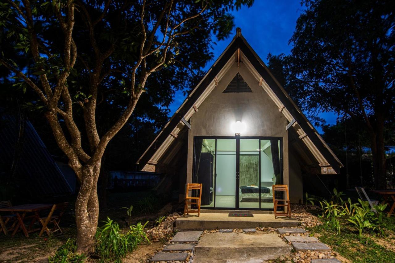 Cashewnut Tree Resort Ko Lanta Esterno foto