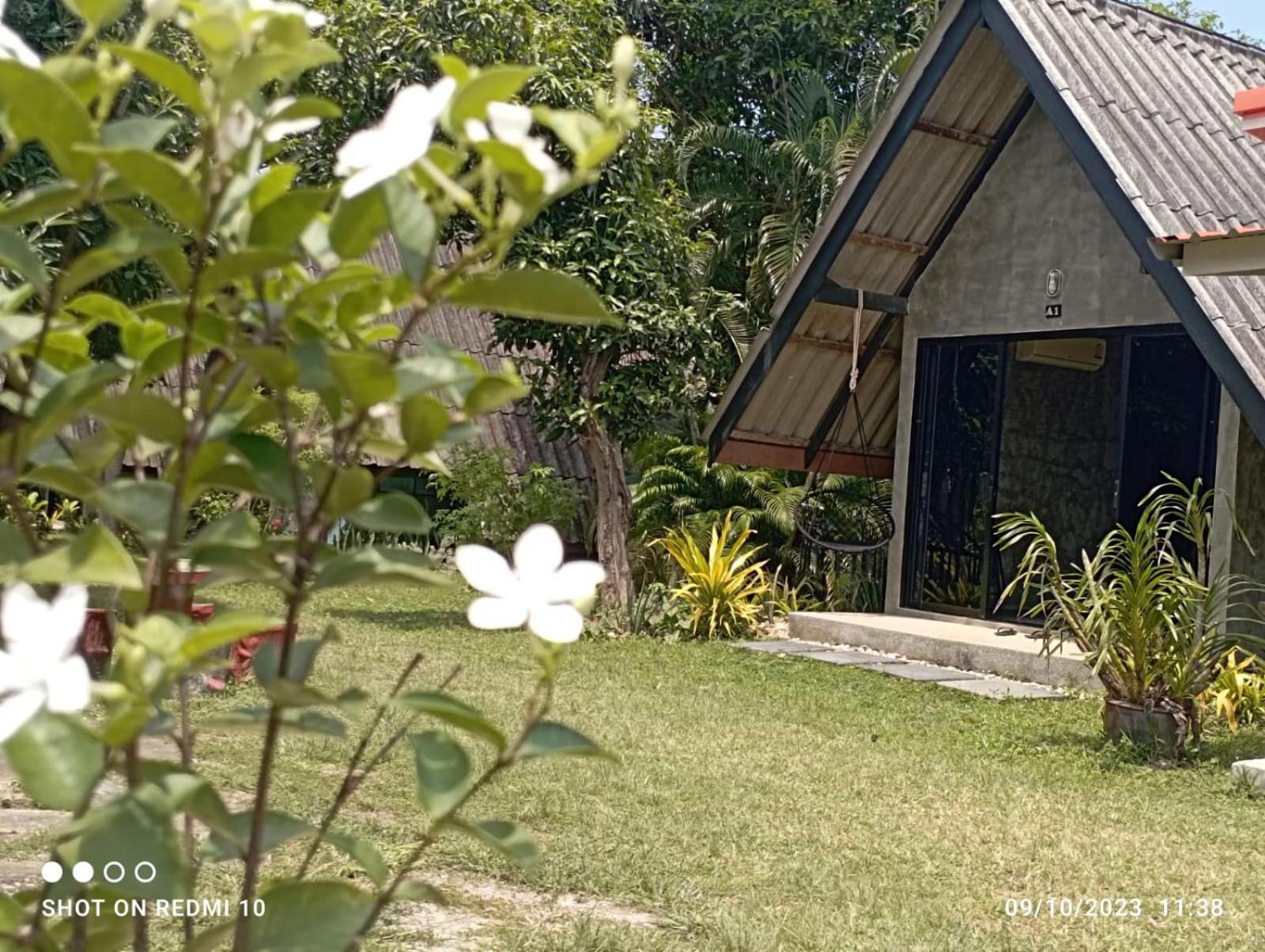 Cashewnut Tree Resort Ko Lanta Esterno foto