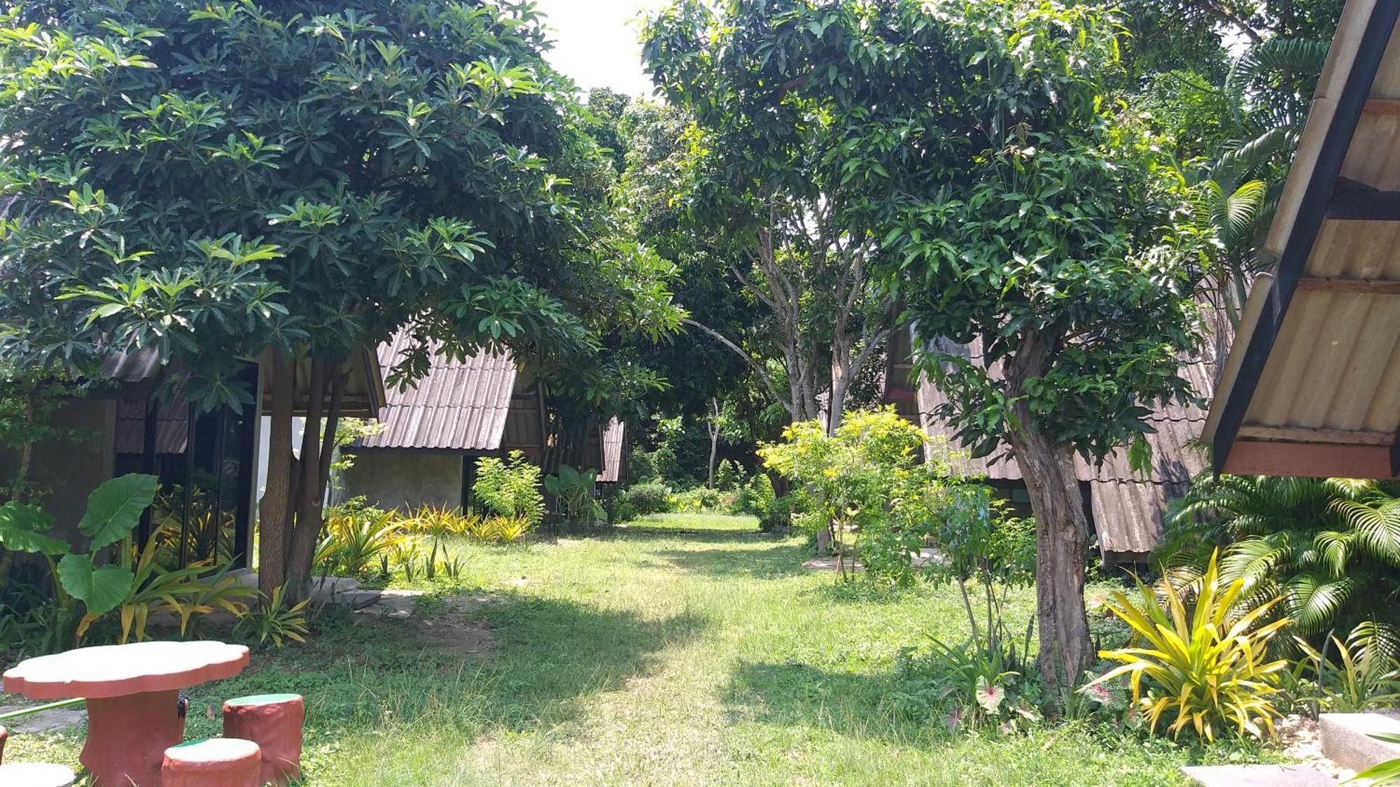 Cashewnut Tree Resort Ko Lanta Esterno foto